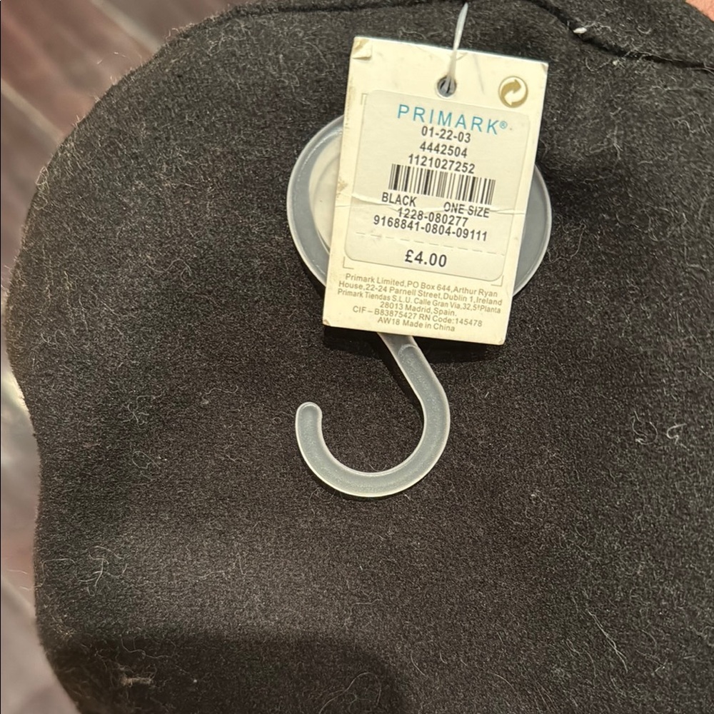 Black Newsboy Cap - Picture 3 of 3